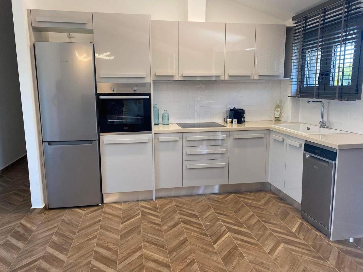 Marble Luxury Suites Karteros Dış mekan fotoğraf