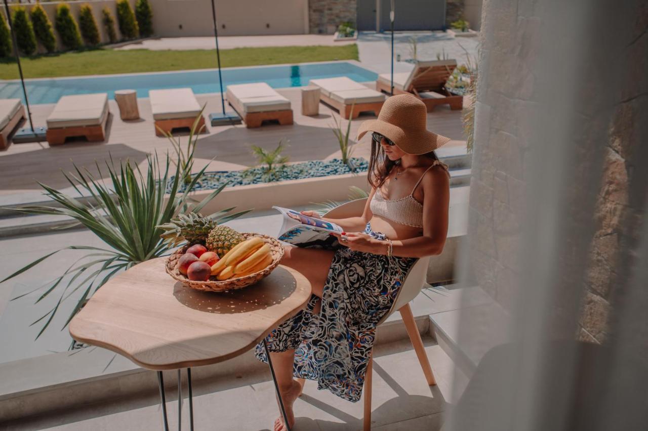 Marble Luxury Suites Karteros Dış mekan fotoğraf