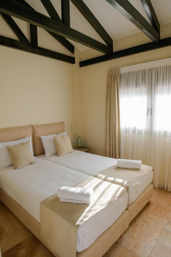 Marble Luxury Suites Karteros Dış mekan fotoğraf