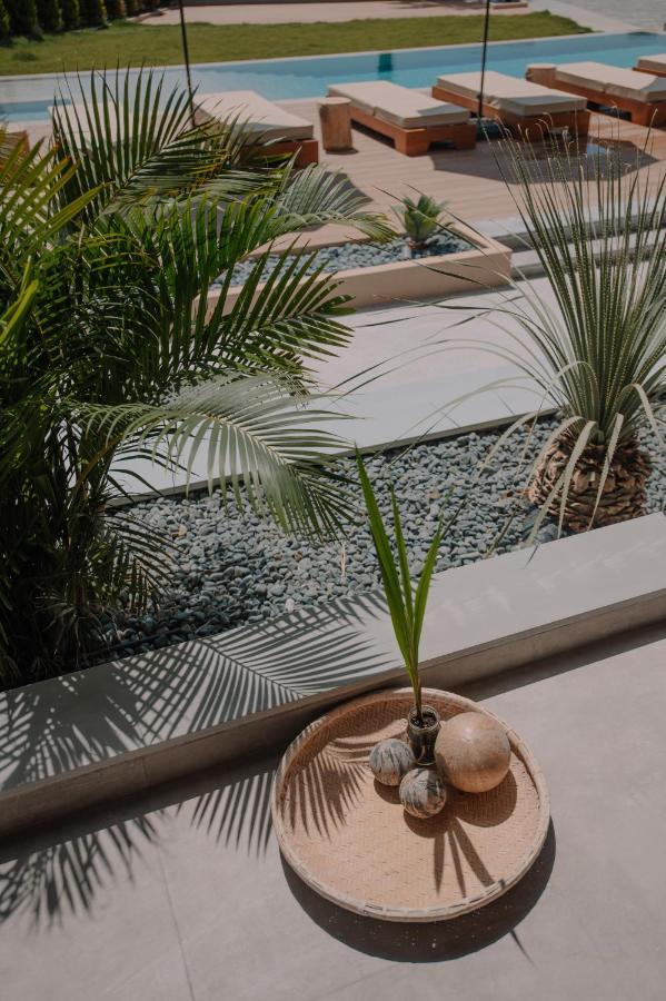 Marble Luxury Suites Karteros Dış mekan fotoğraf