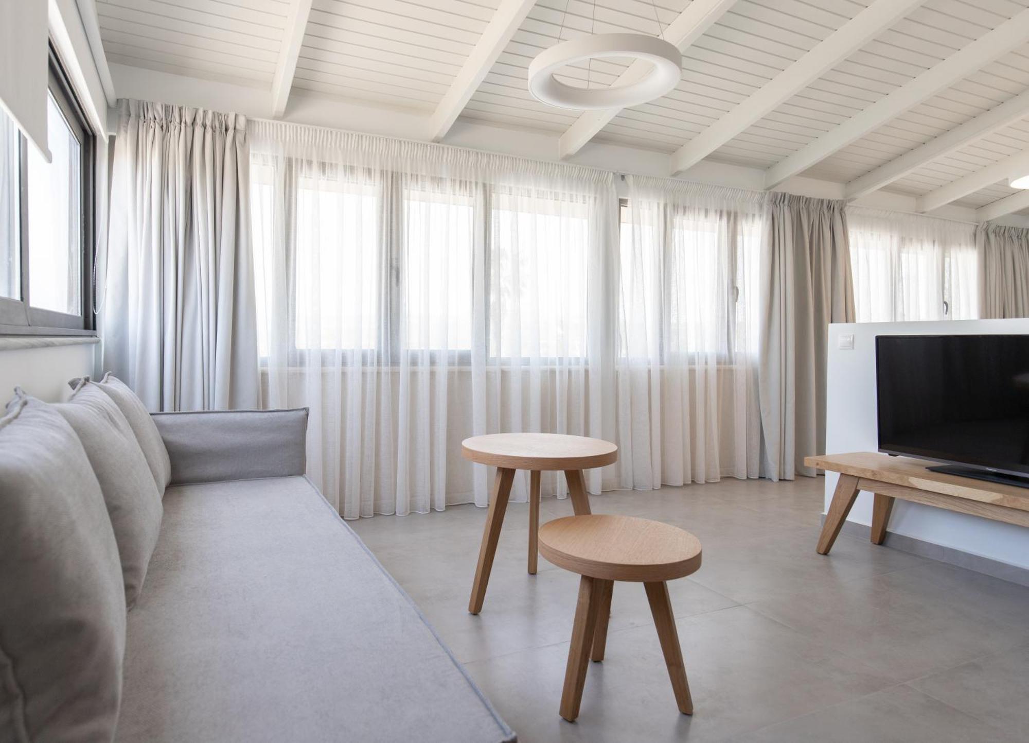 Marble Luxury Suites Karteros Dış mekan fotoğraf